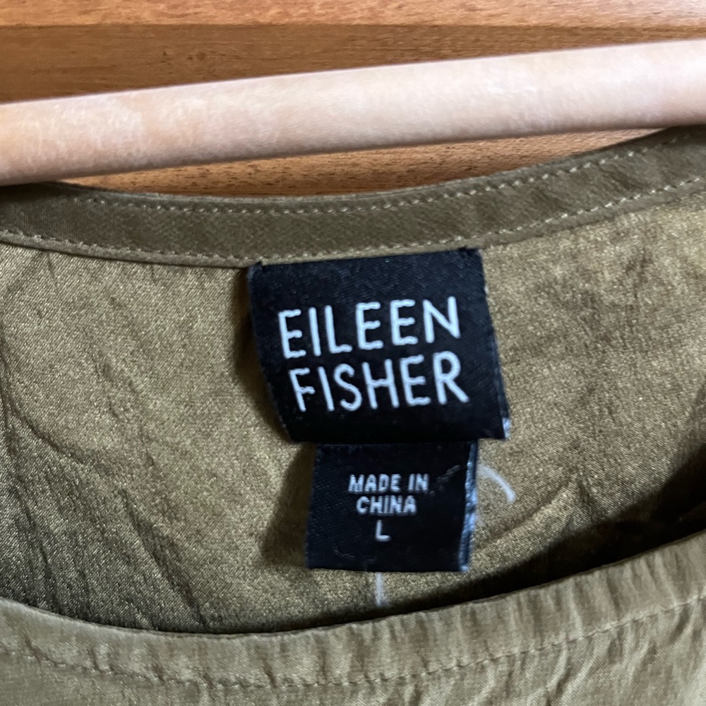 🫒Eileen Fisher Olive Sleeveless Silk Tank Top🍸 - Picture 3 of 4